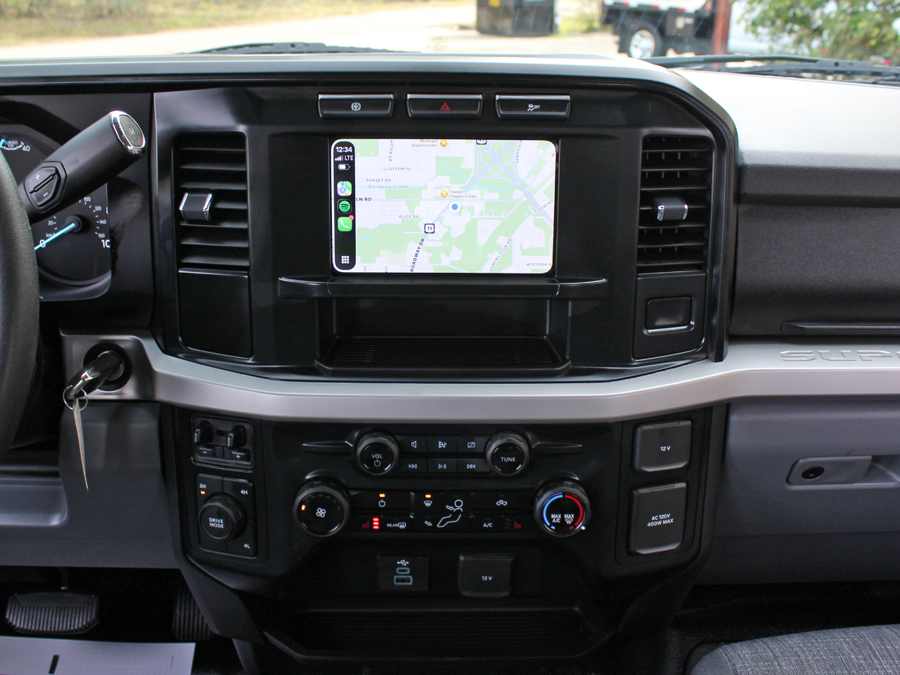 Ford F-550 Crew Cab DRW 4WD 2024