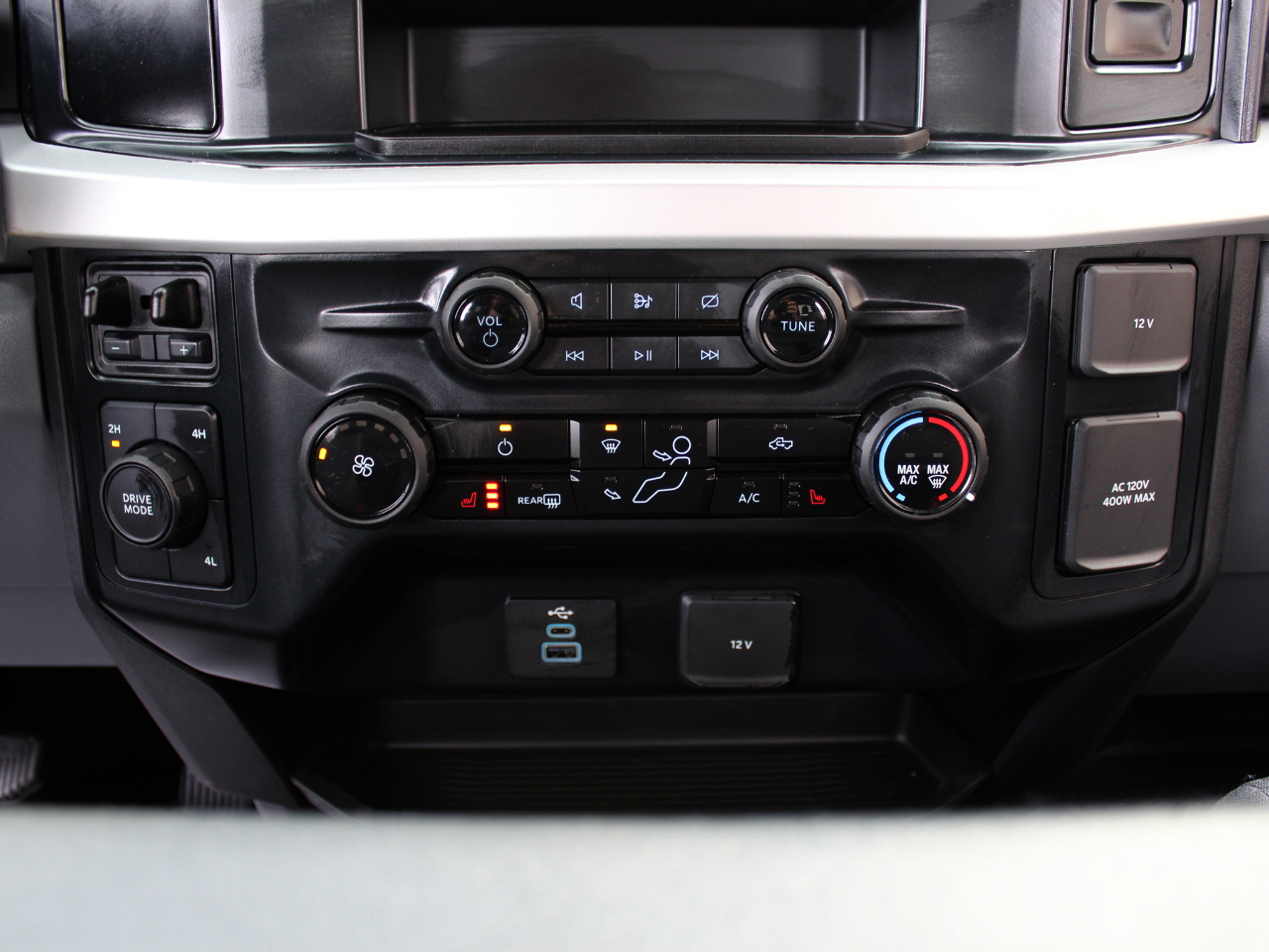 Ford F-550 Crew Cab DRW 4WD 2024