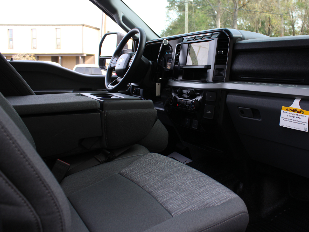 Ford F-550 Crew Cab DRW 4WD 2024