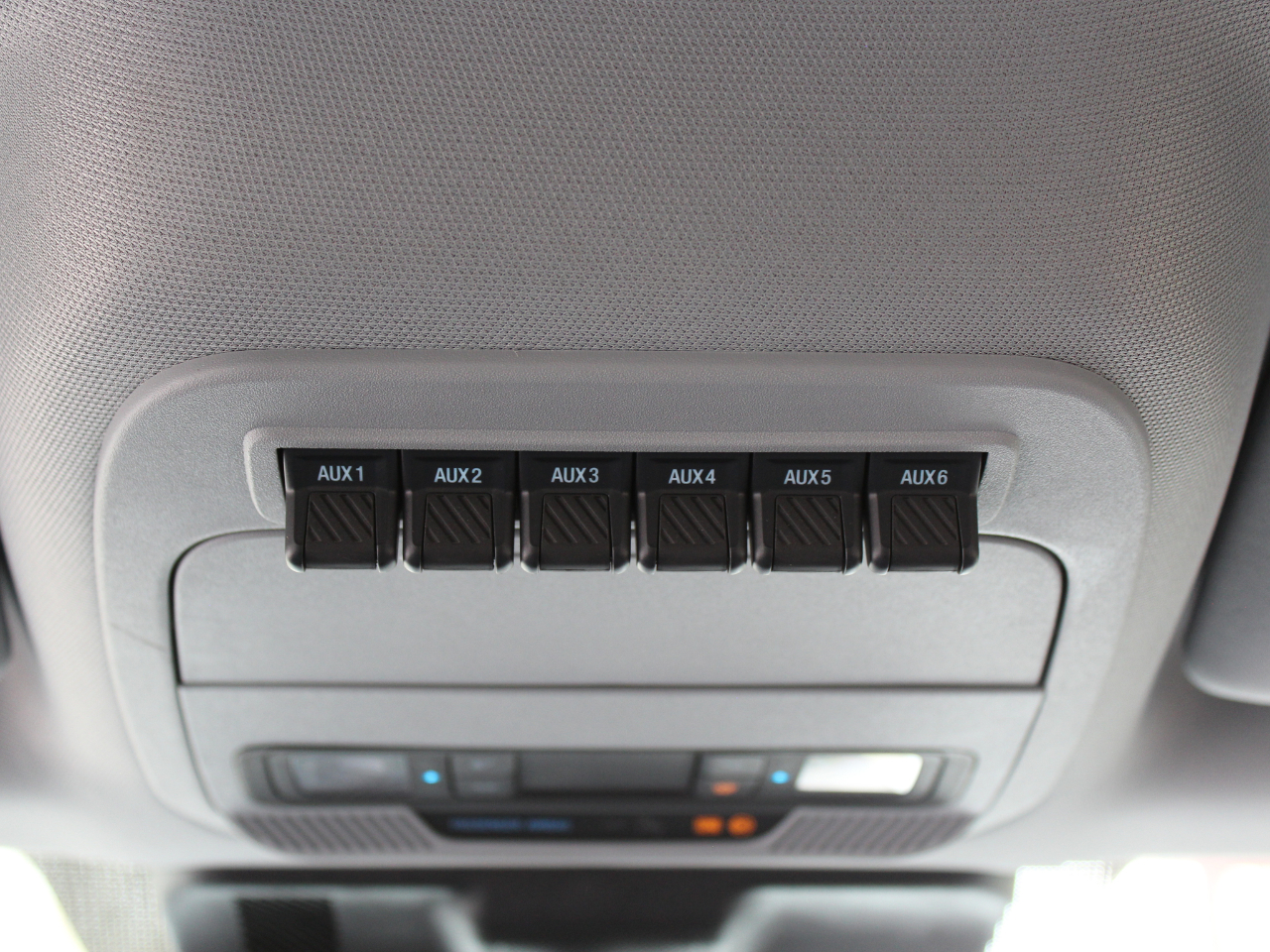 Ford F-550 Crew Cab DRW 4WD 2024