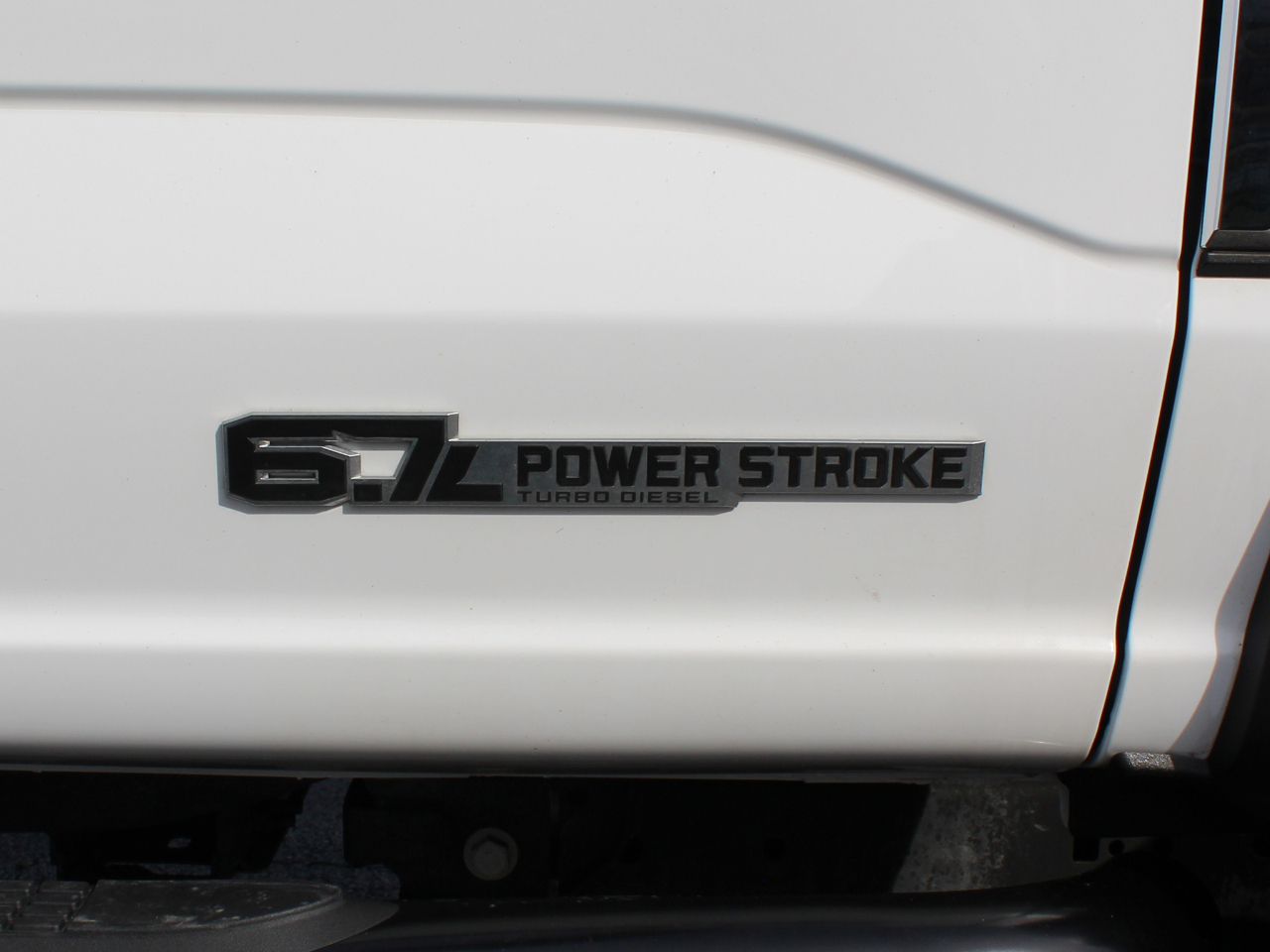 Ford F-550 Crew Cab DRW 4WD 2024