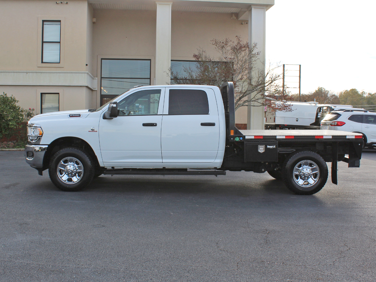 RAM 2500 Tradesman Crew Cab LWB 4WD 2024