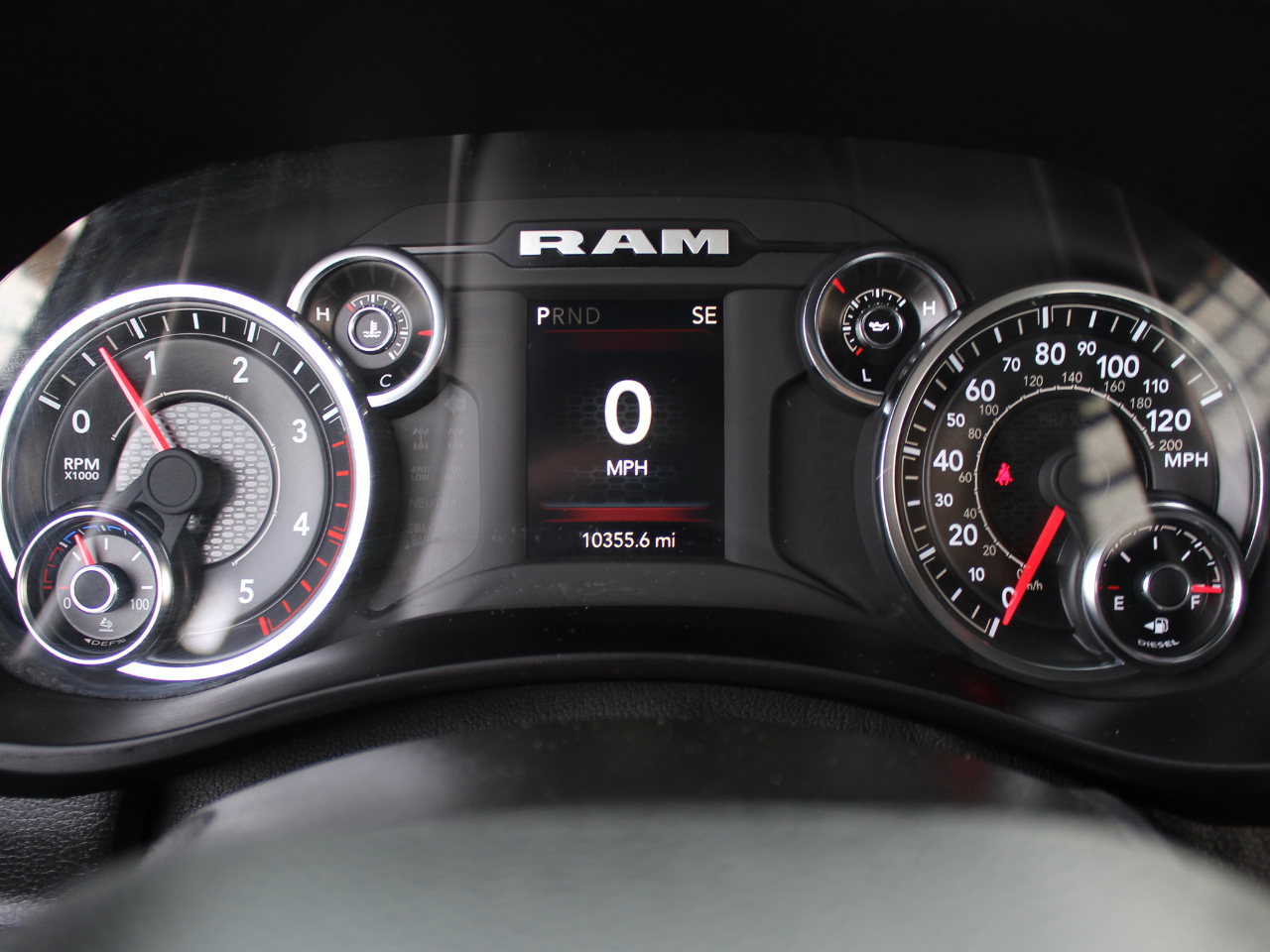 RAM 2500 Tradesman Crew Cab LWB 4WD 2024