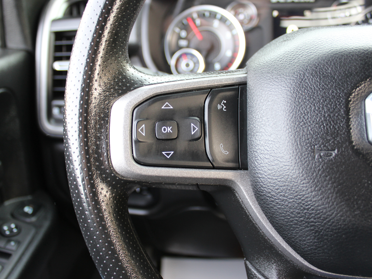 RAM 2500 Tradesman Crew Cab LWB 4WD 2024