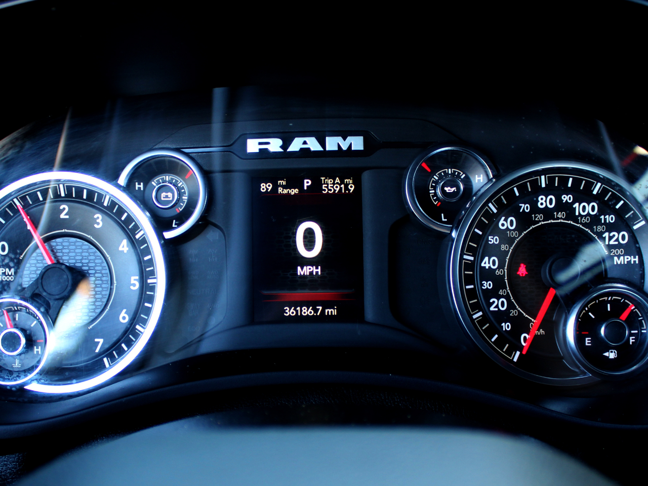 RAM 2500 Tradesman Crew Cab LWB 4WD 2024