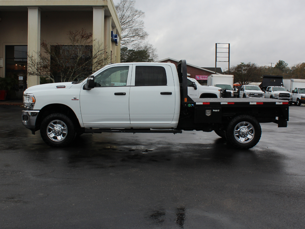 RAM 2500 Tradesman Crew Cab LWB 4WD 2024