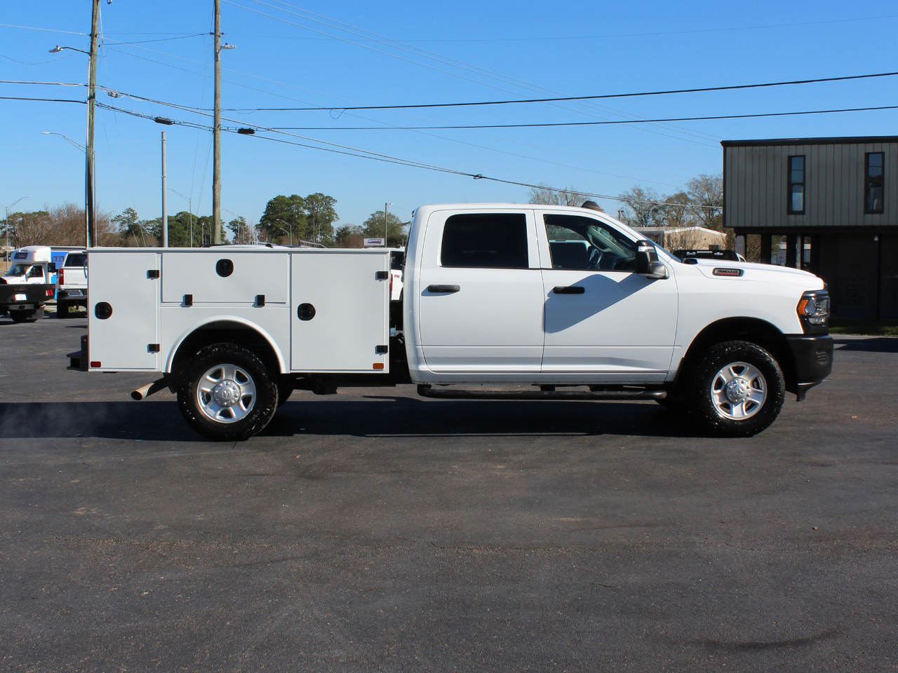 RAM 2500 Tradesman Crew Cab LWB 4WD 2024