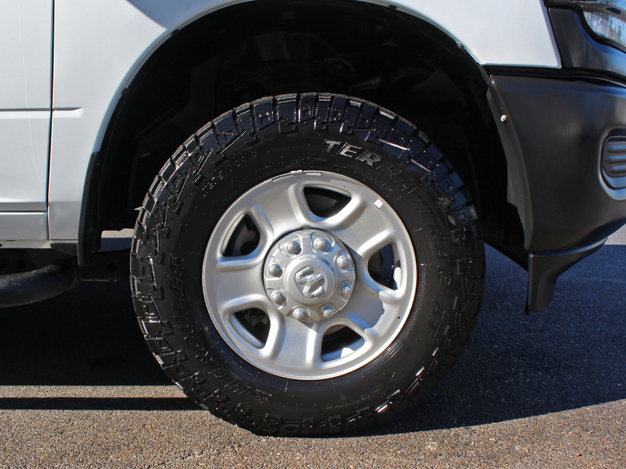 RAM 2500 Tradesman Crew Cab LWB 4WD 2024