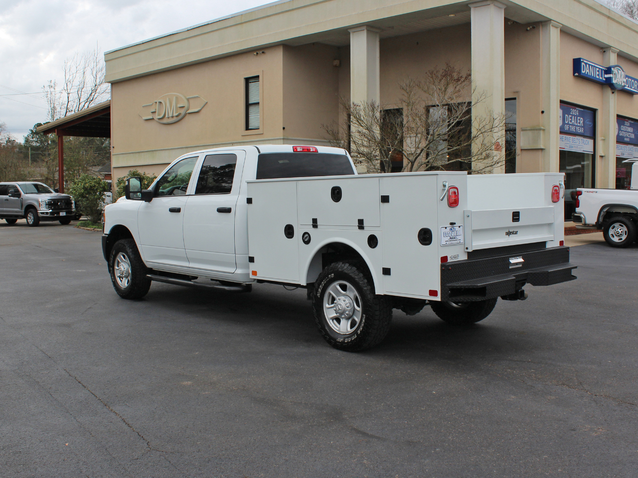 RAM 2500 Tradesman Crew Cab LWB 4WD 2024