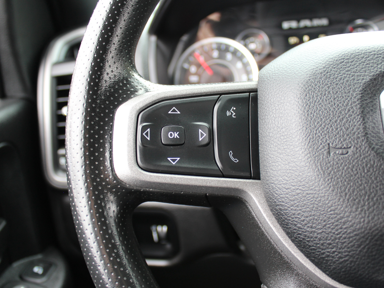 RAM 2500 Tradesman Crew Cab LWB 4WD 2024