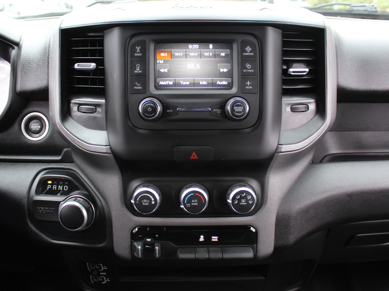 RAM 2500 Tradesman Crew Cab LWB 4WD 2024