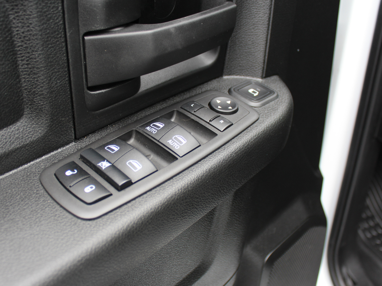 RAM 2500 Tradesman Crew Cab LWB 4WD 2024