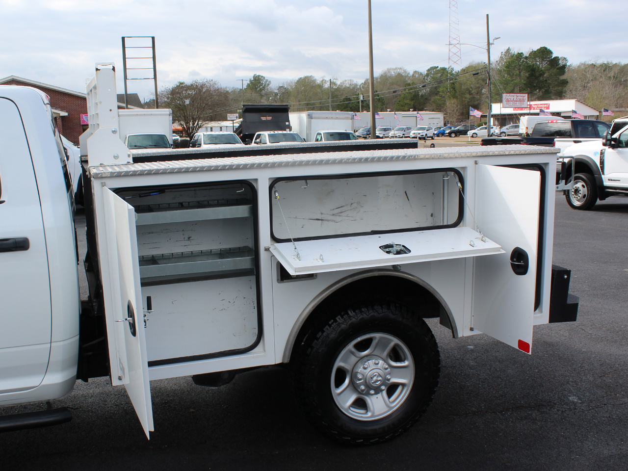 RAM 2500 Tradesman Crew Cab LWB 4WD 2024