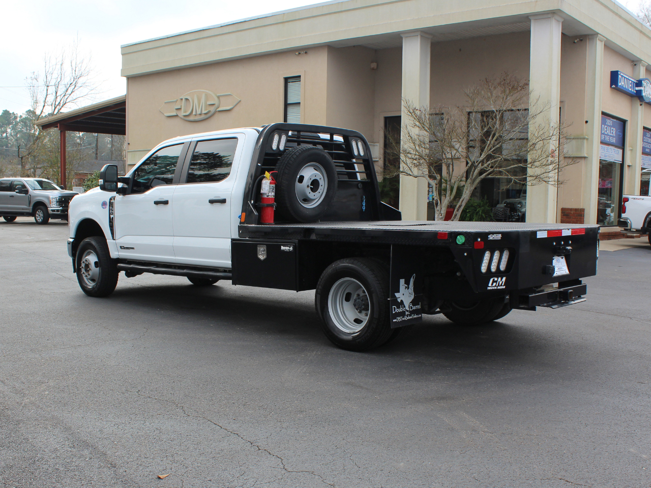 Ford F-350 SD XL Crew Cab Long Bed DRW 4WD 2024