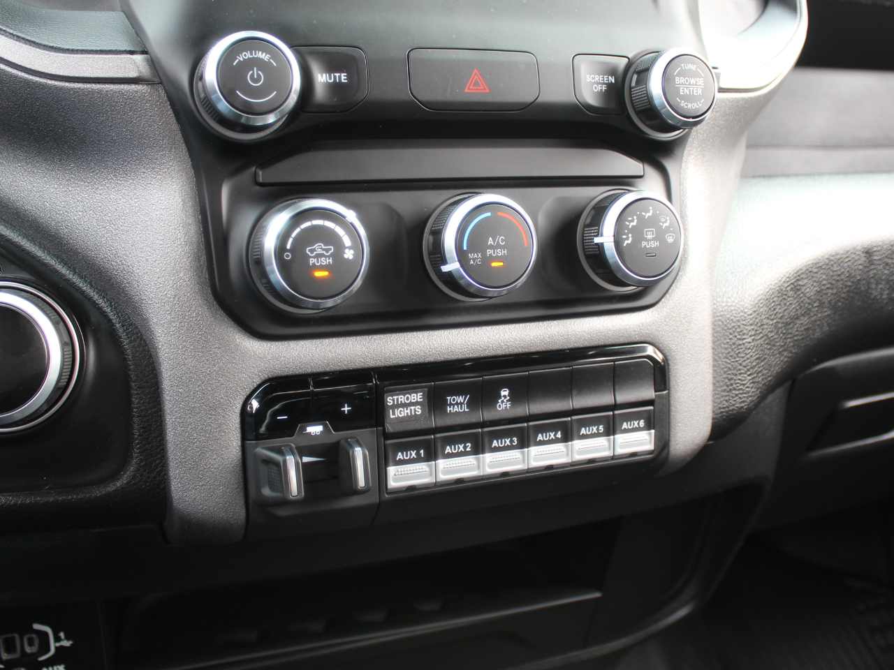 RAM 3500 ST Crew Cab LWB 4WD 2023