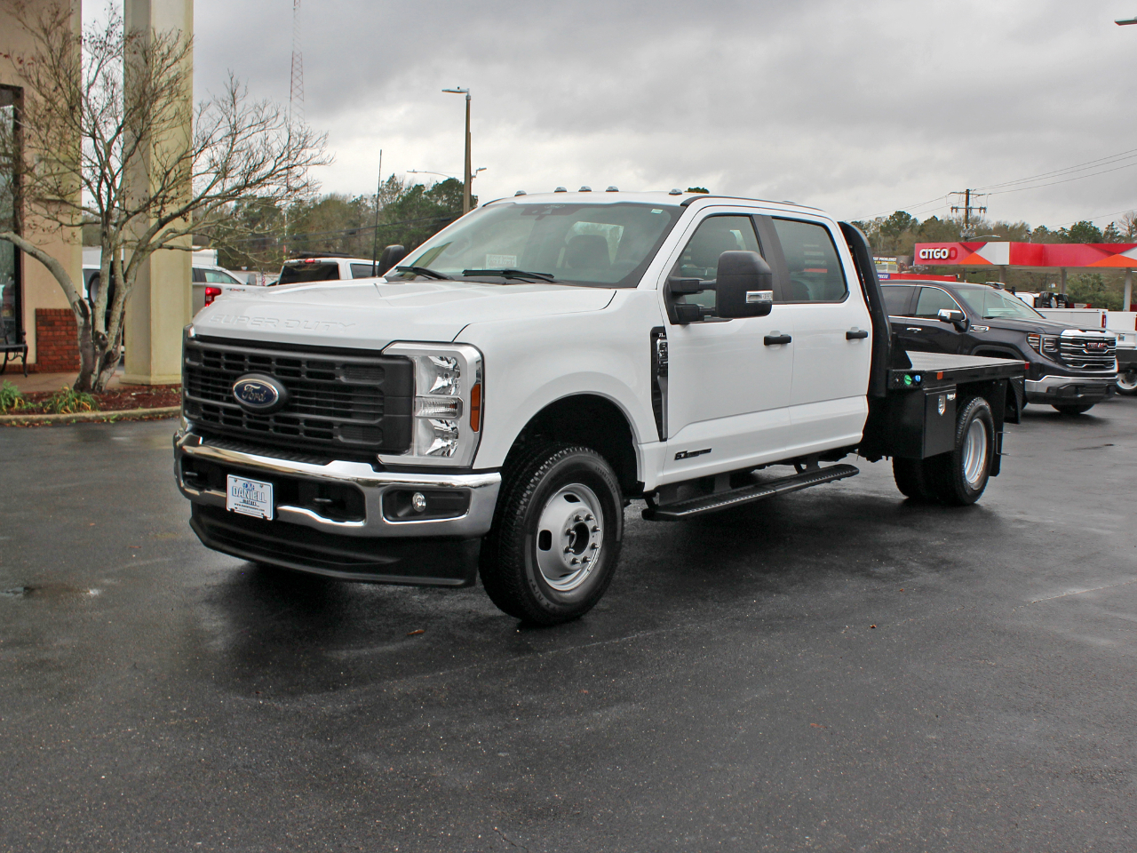 Ford F-350 SD XL Crew Cab Long Bed DRW 4WD 2024