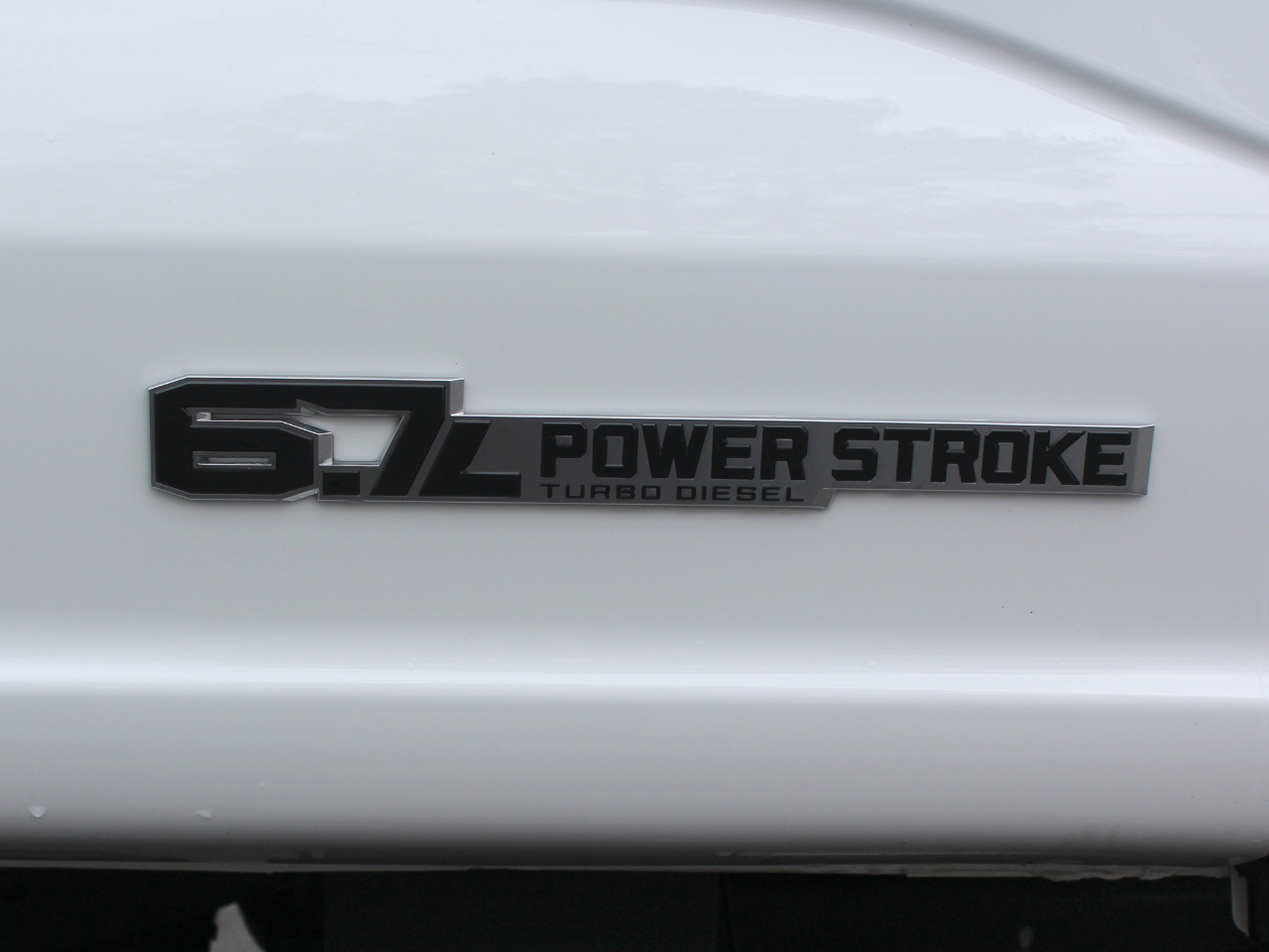 Ford F-350 SD XL Crew Cab Long Bed DRW 4WD 2024