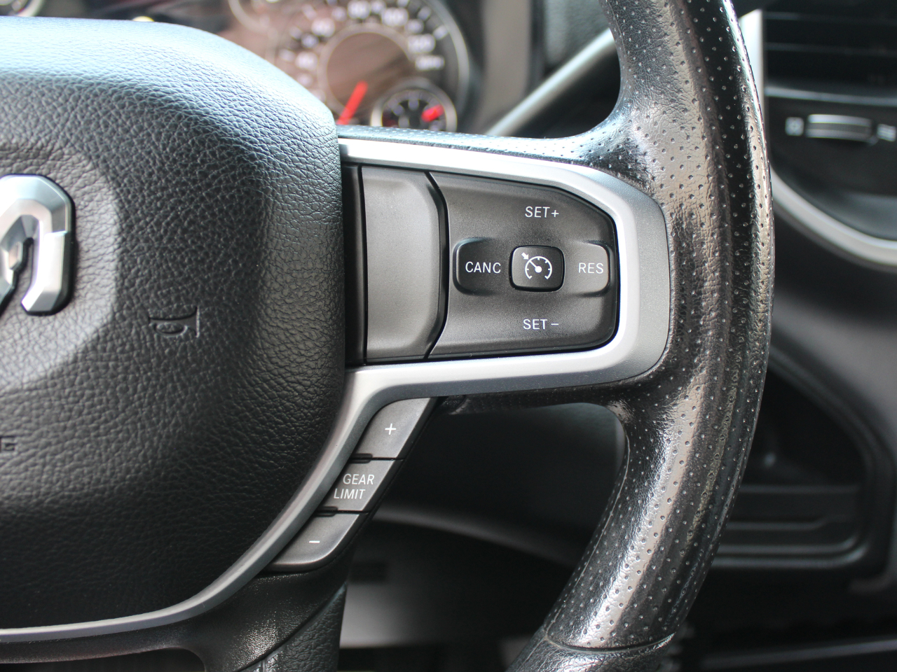 RAM 3500 Crew Cab 4WD DRW 2023