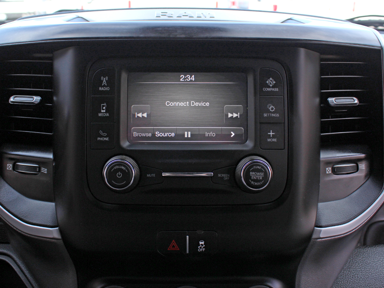 RAM 3500 Crew Cab 4WD DRW 2023