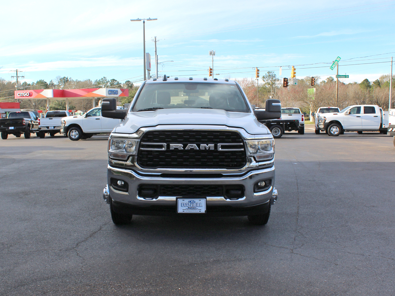 RAM 3500 Crew Cab 4WD DRW 2023