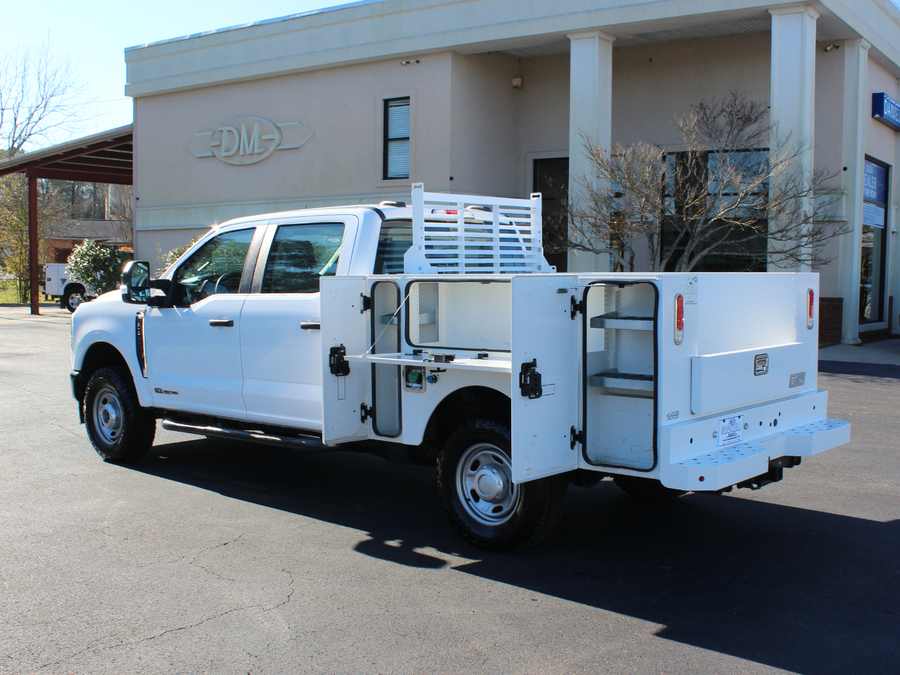 Ford F-250 SD XL Crew Cab 4WD 2024
