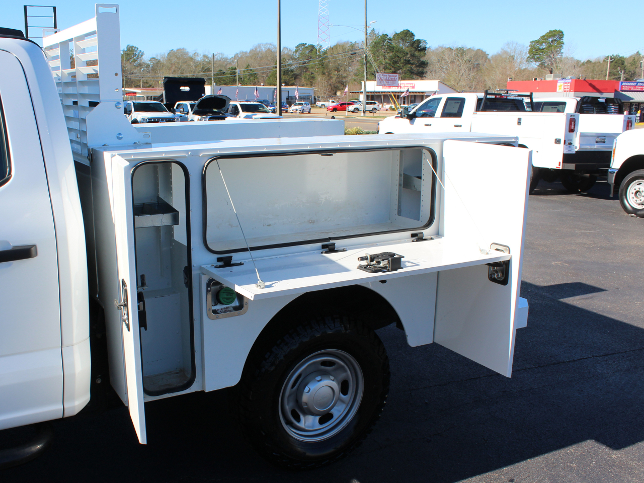 Ford F-250 SD XL Crew Cab 4WD 2024