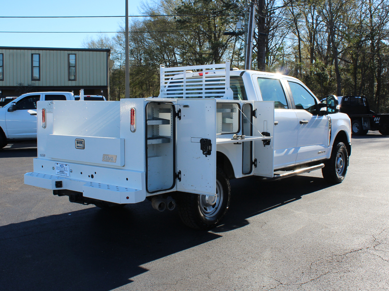 Ford F-250 SD XL Crew Cab 4WD 2024