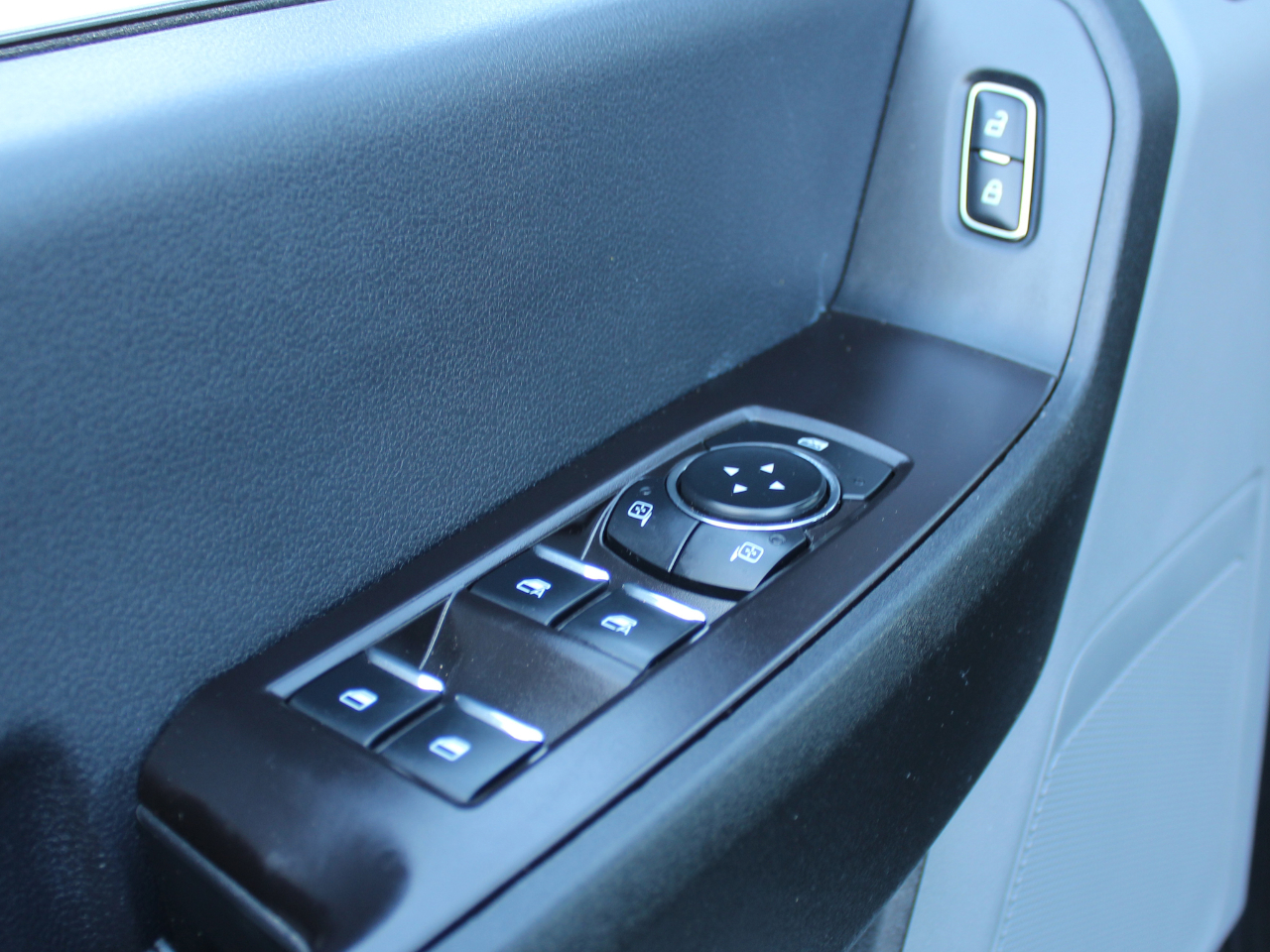 Ford F-250 SD XL Crew Cab 4WD 2024