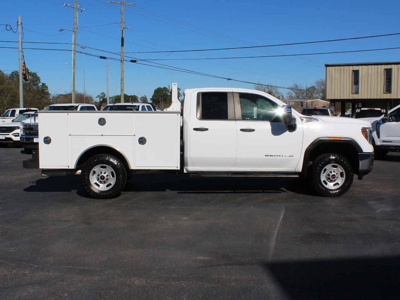 GMC Sierra 2500HD Pro Double Cab 4WD LB 2023