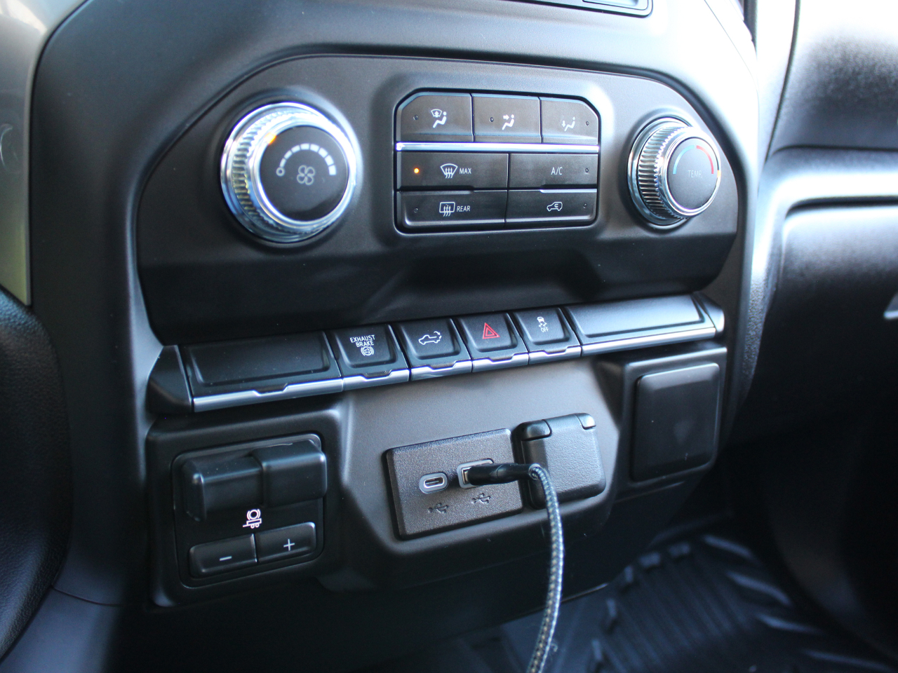 GMC Sierra 2500HD Pro Double Cab 4WD LB 2023