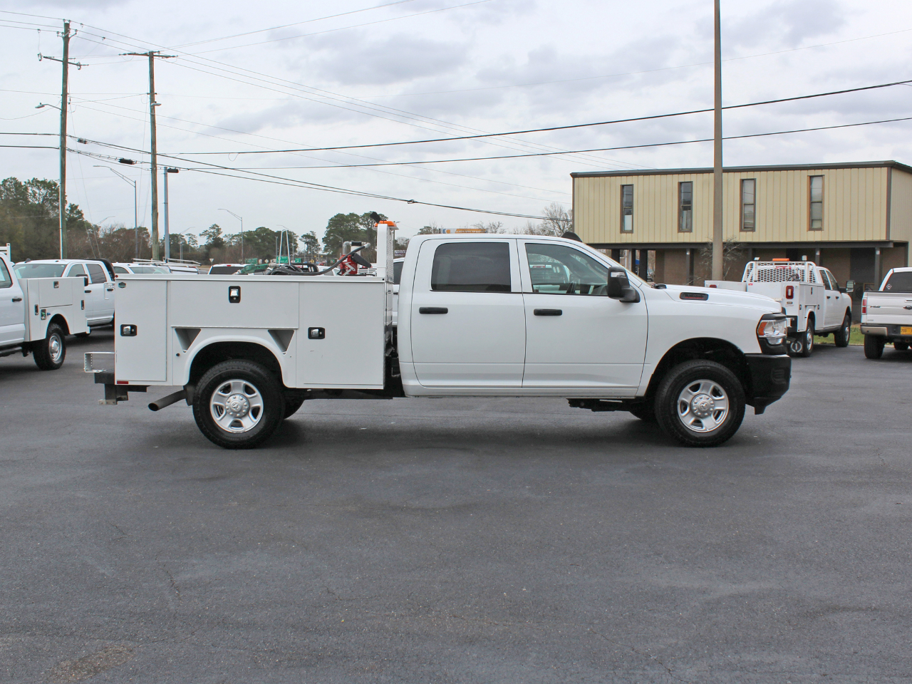 RAM 3500 Tradesman Crew Cab 4WD 2023
