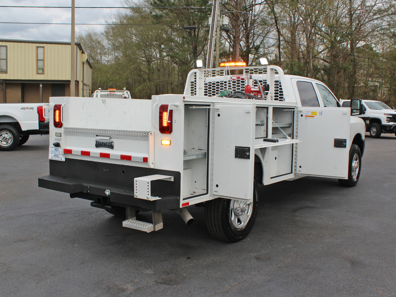 RAM 3500 Tradesman Crew Cab 4WD 2023