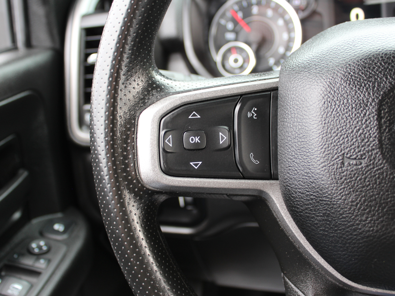 RAM 3500 Tradesman Crew Cab 4WD 2023