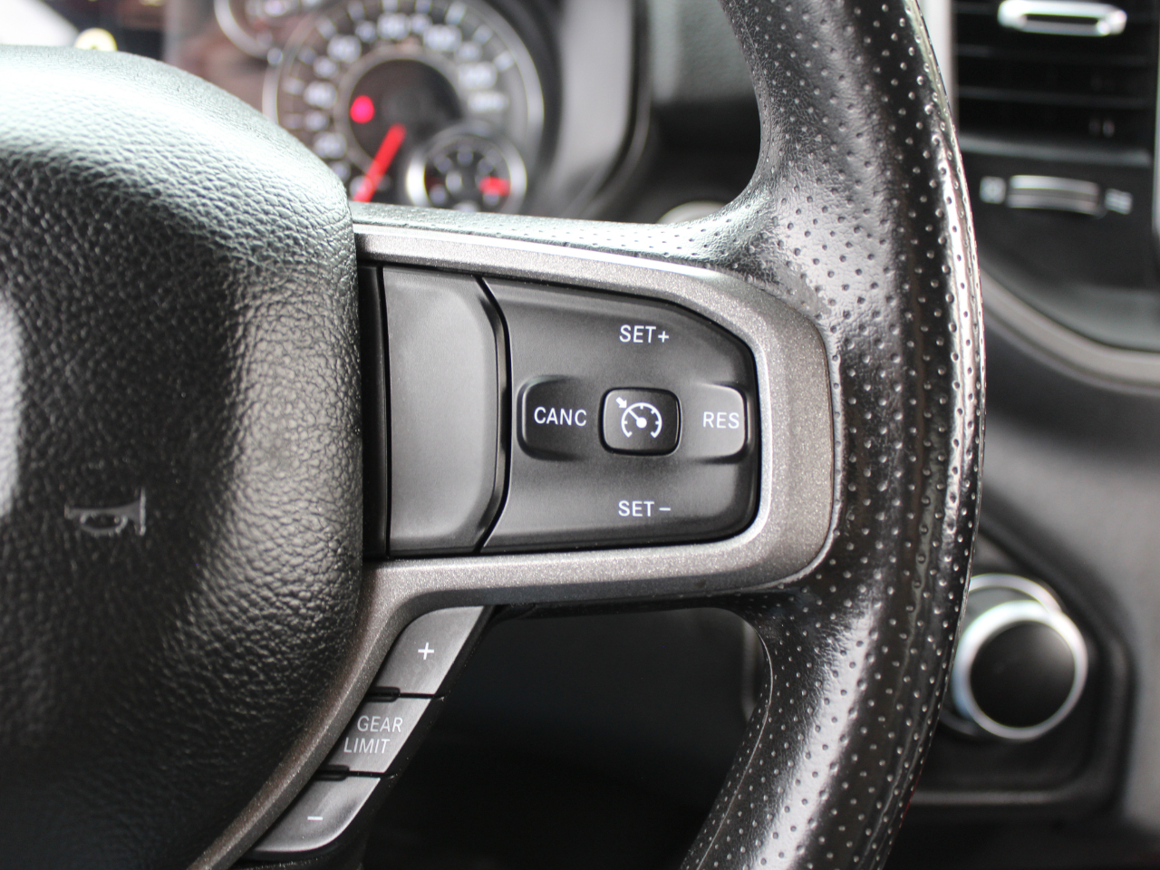 RAM 3500 Tradesman Crew Cab 4WD 2023