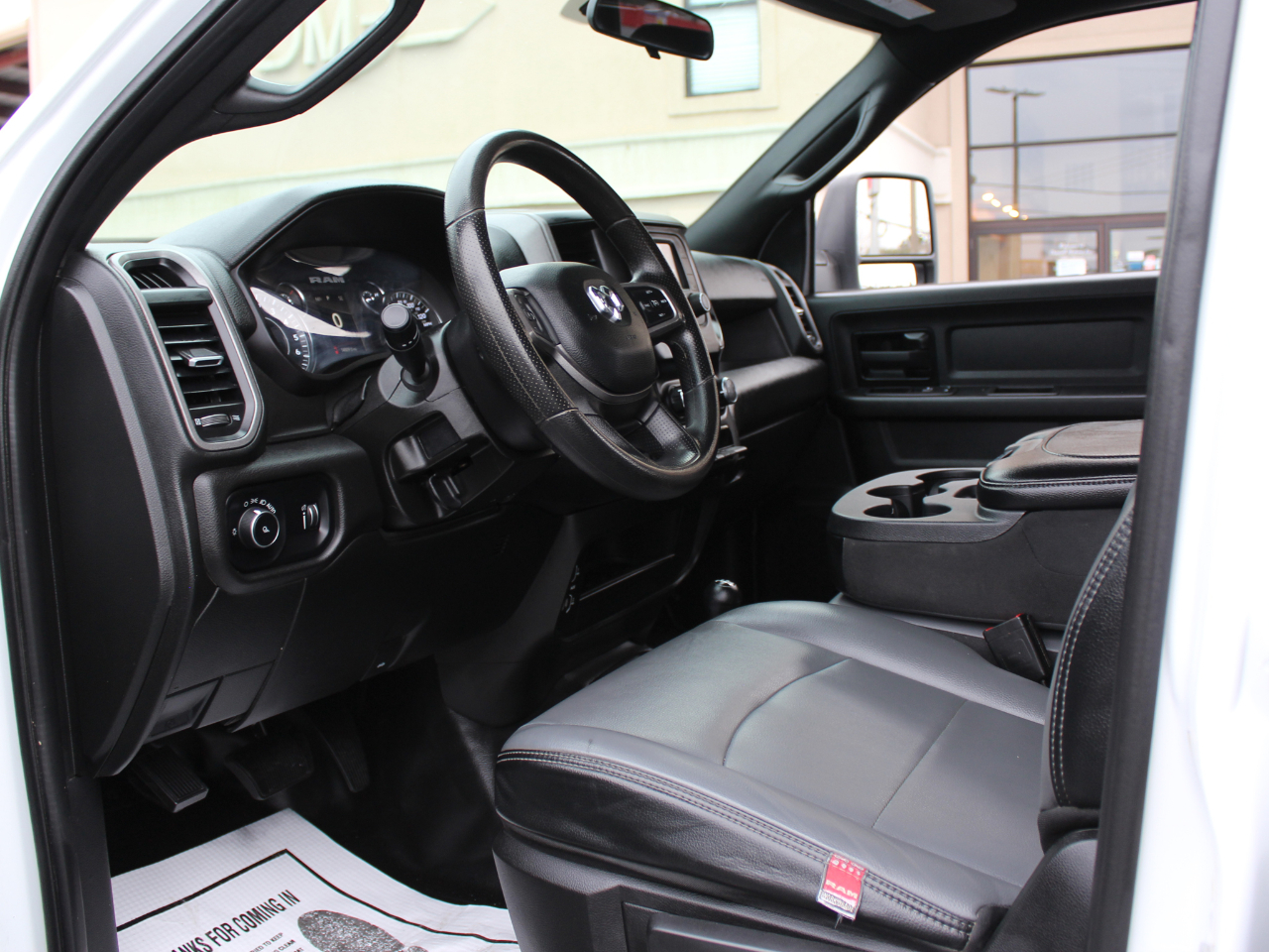 RAM 2500 Tradesman Crew Cab LWB 4WD 2024