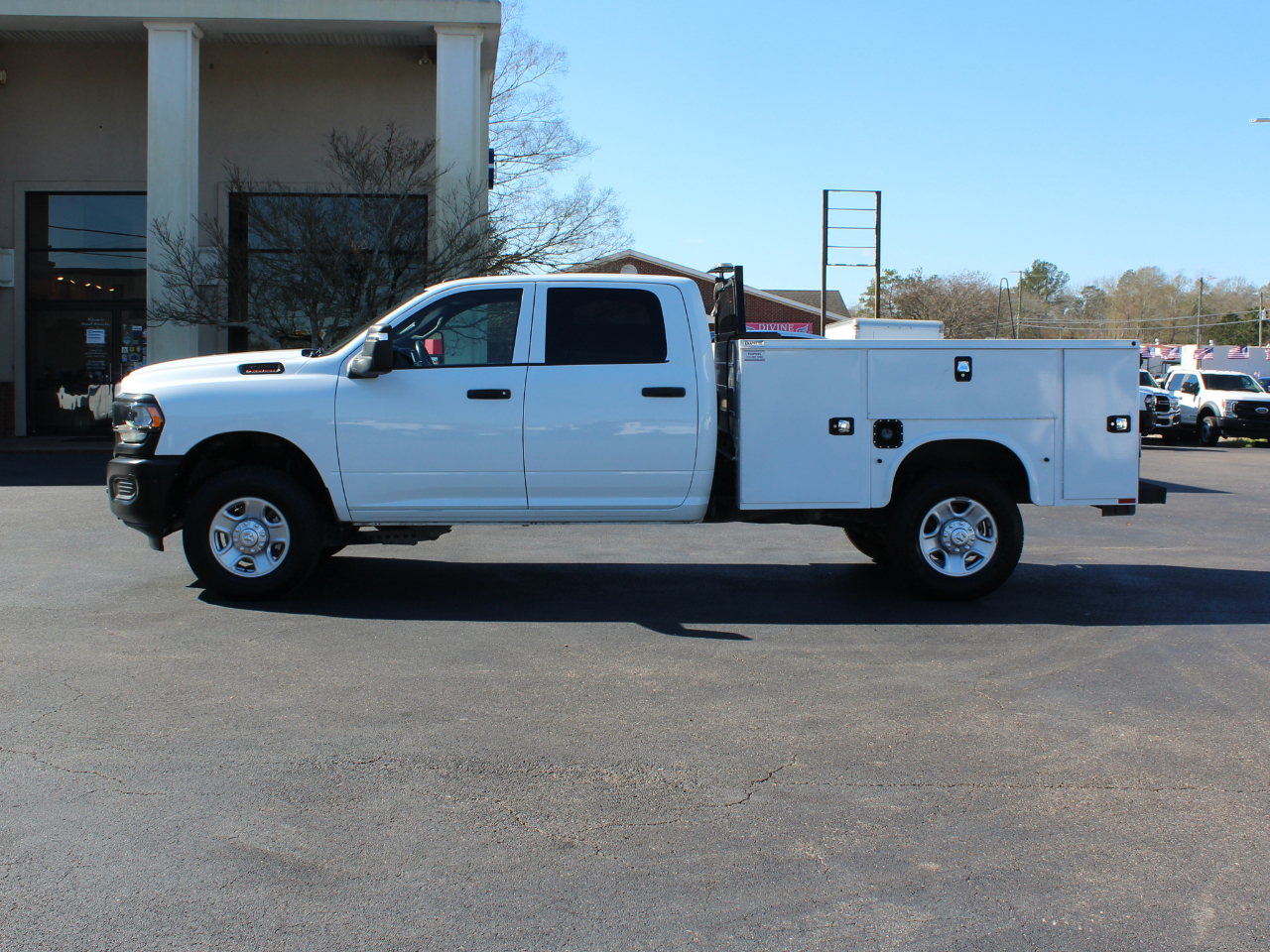 RAM 3500 ST Crew Cab LWB 4WD 2023