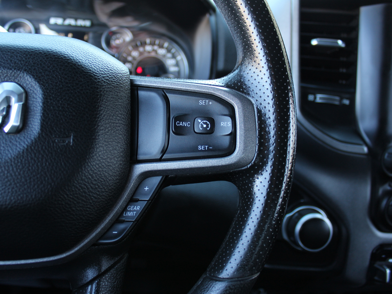 RAM 3500 ST Crew Cab LWB 4WD 2023