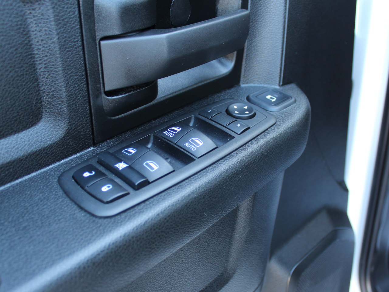 RAM 3500 ST Crew Cab LWB 4WD 2023