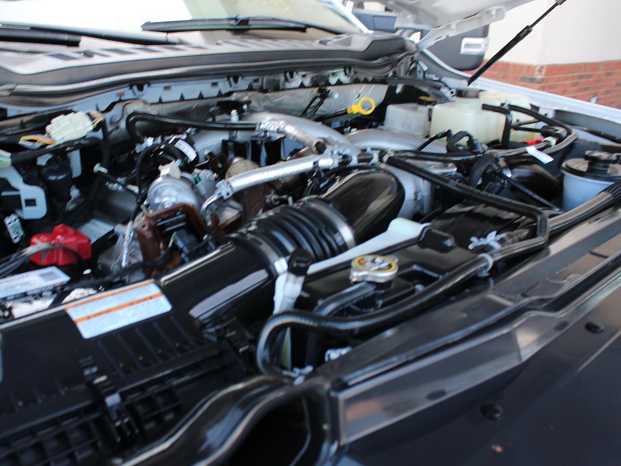 Ford F-350 SD XL Crew Cab Long Bed DRW 4WD 2024