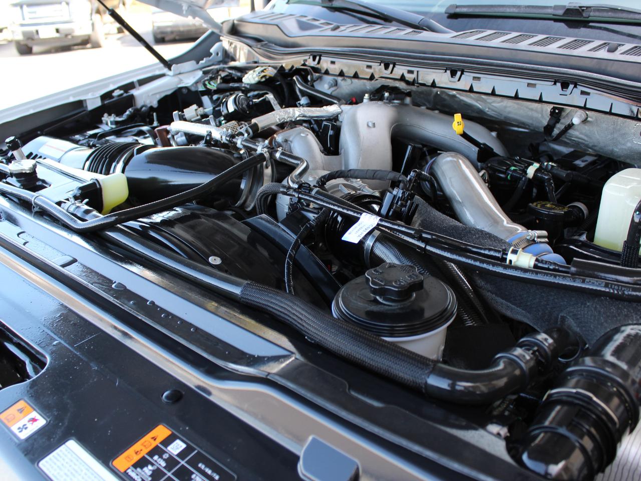 Ford F-350 SD XL Crew Cab Long Bed DRW 4WD 2024