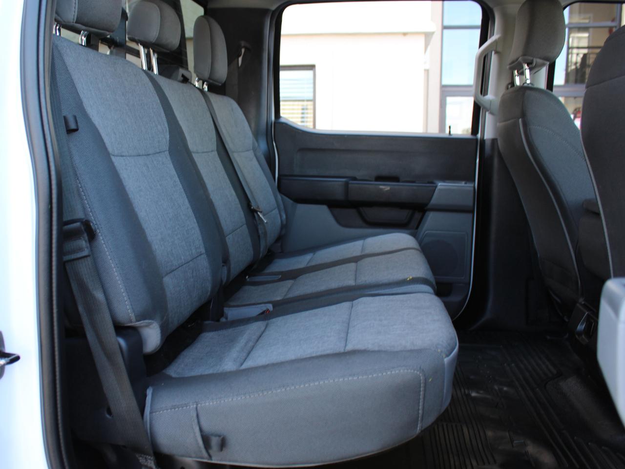 Ford F-350 SD XL Crew Cab Long Bed DRW 4WD 2024