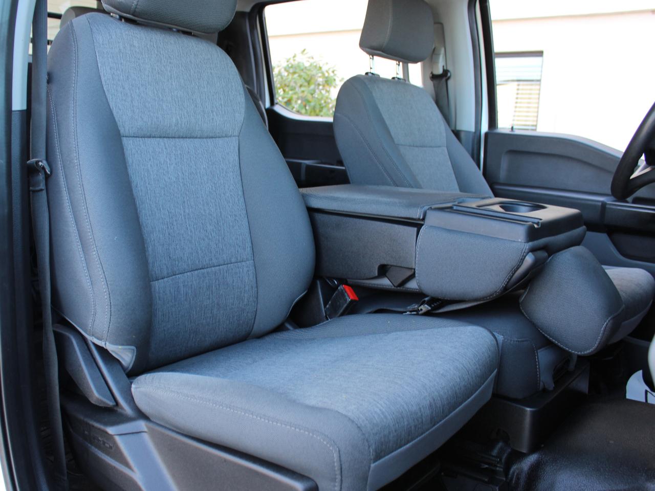 Ford F-350 SD XL Crew Cab Long Bed DRW 4WD 2024