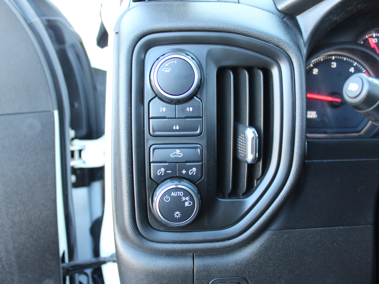 Chevrolet Silverado 2500HD Work Truck Crew Cab Long Box 4WD 2024