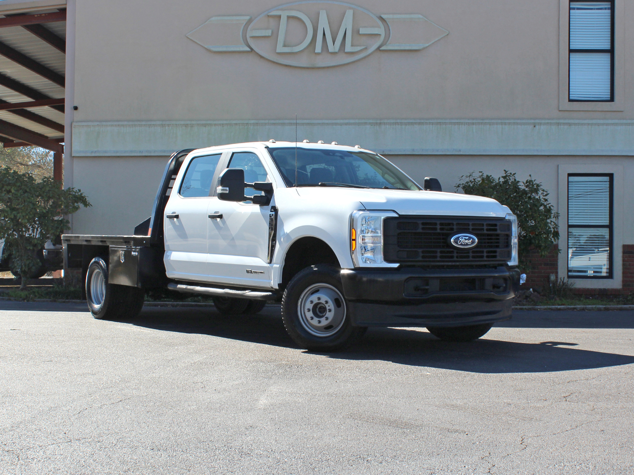 Ford F-350 SD XL Crew Cab Long Bed DRW 4WD 2024