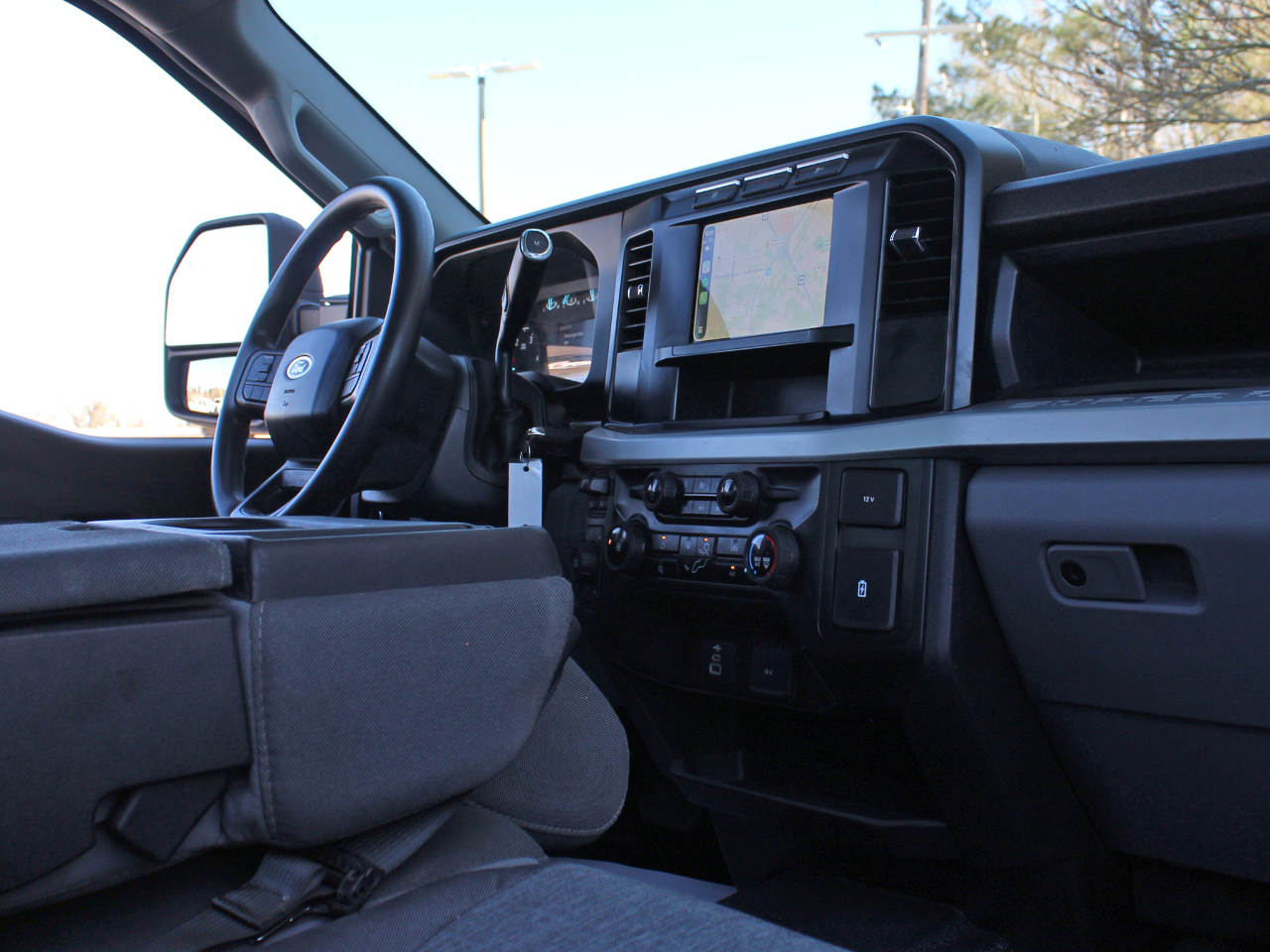 Ford F-350 SD XL Crew Cab Long Bed DRW 4WD 2024