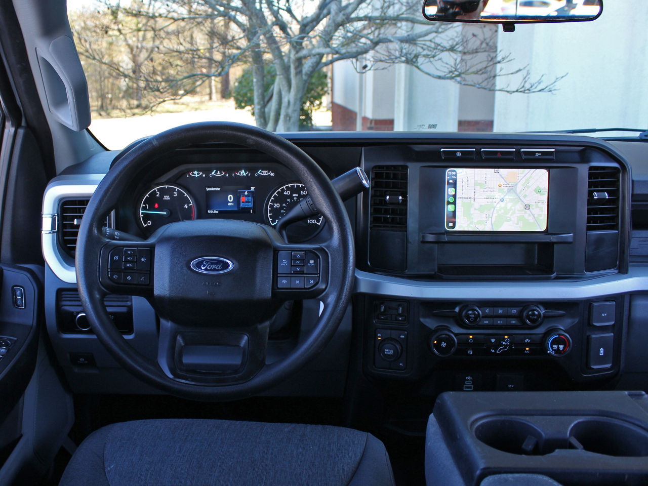 Ford F-350 SD XL Crew Cab Long Bed DRW 4WD 2024