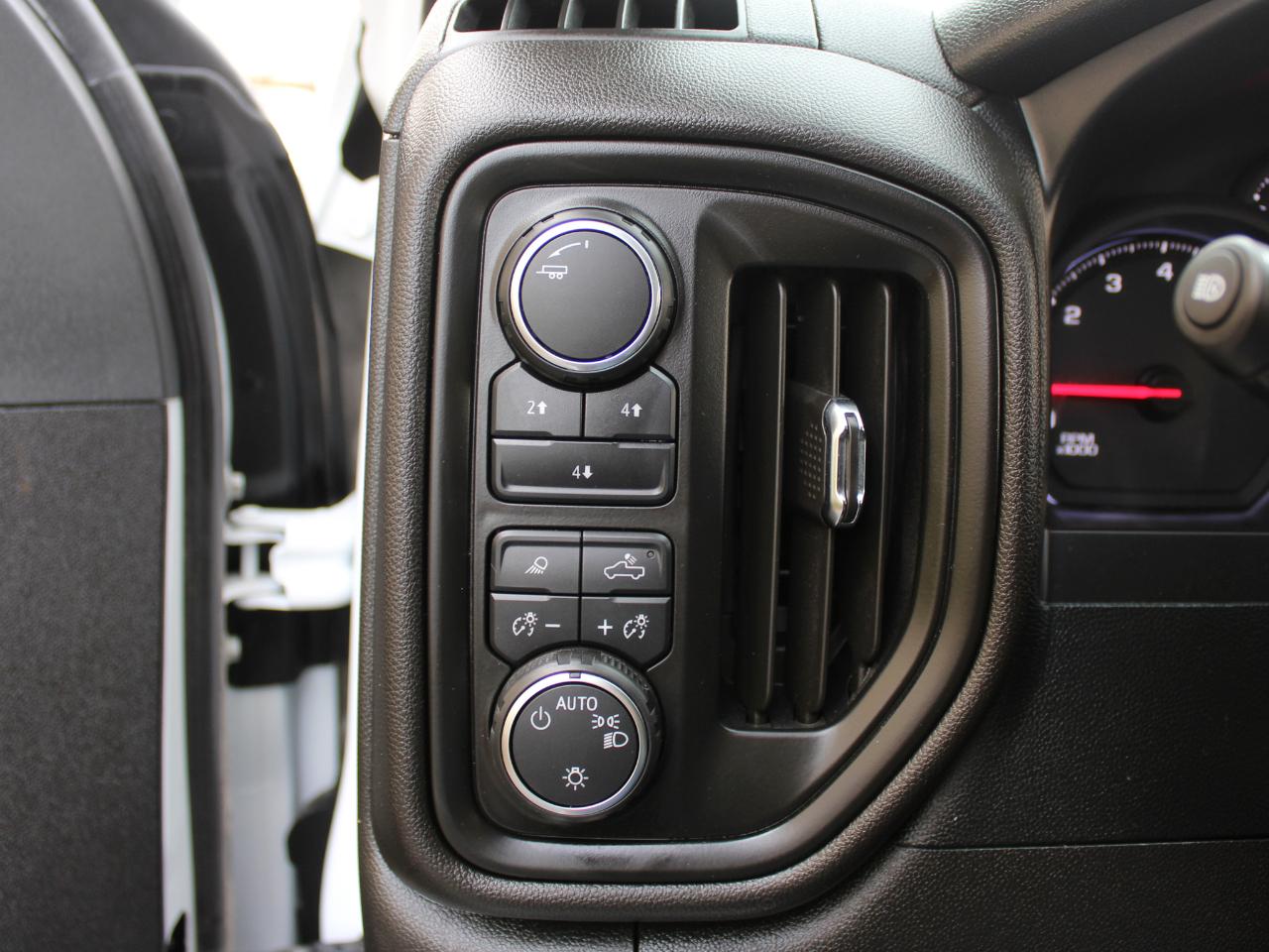 Chevrolet Silverado 2500HD Work Truck Crew Cab Long Box 4WD 2024