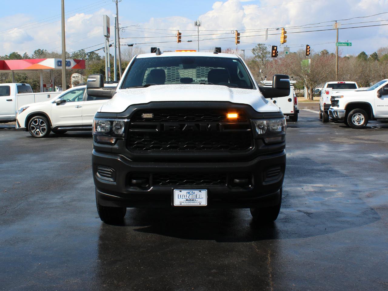 RAM 3500 Tradesman Crew Cab 4WD 2023