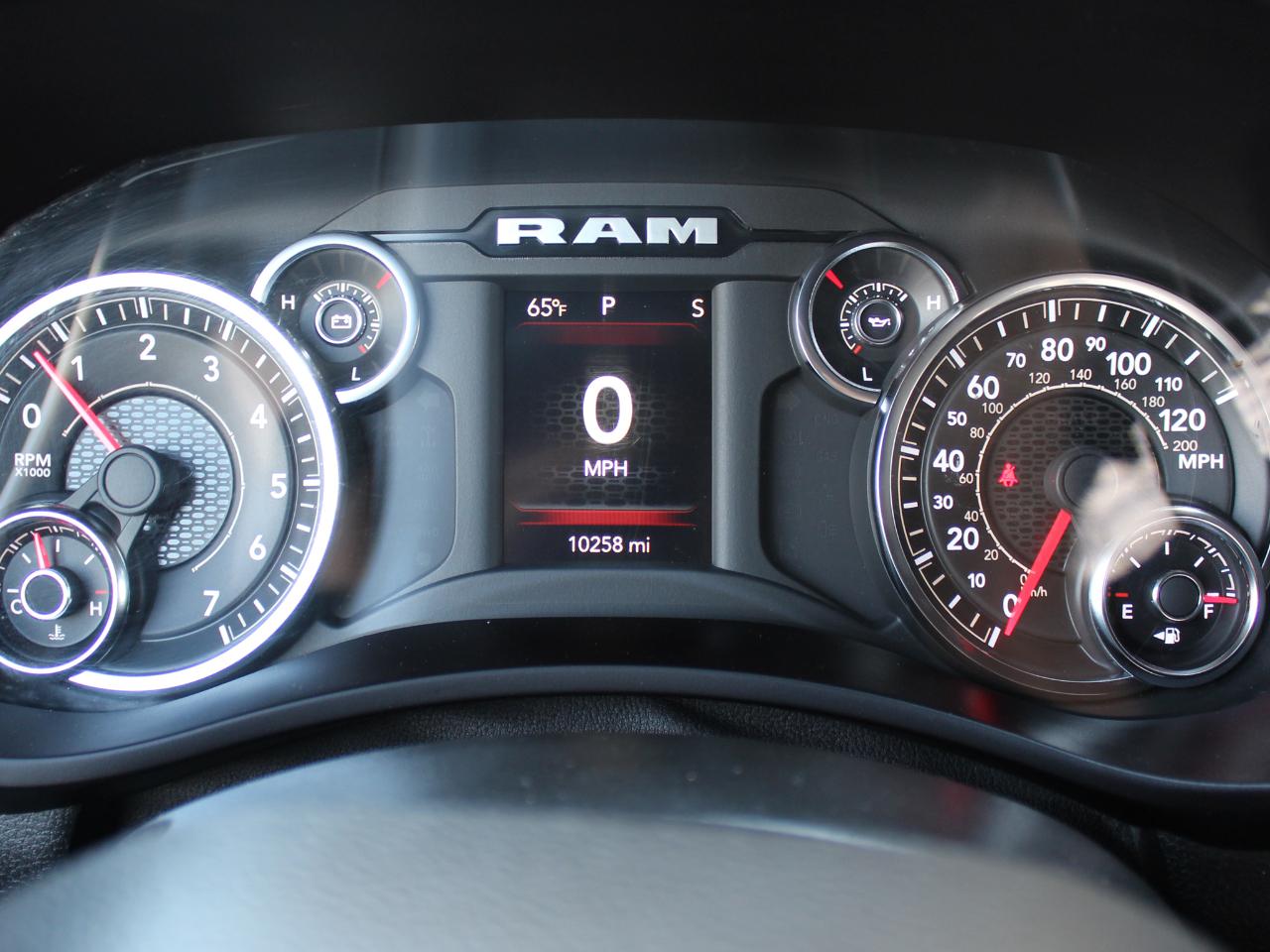 RAM 3500 Tradesman Crew Cab 4WD 2023