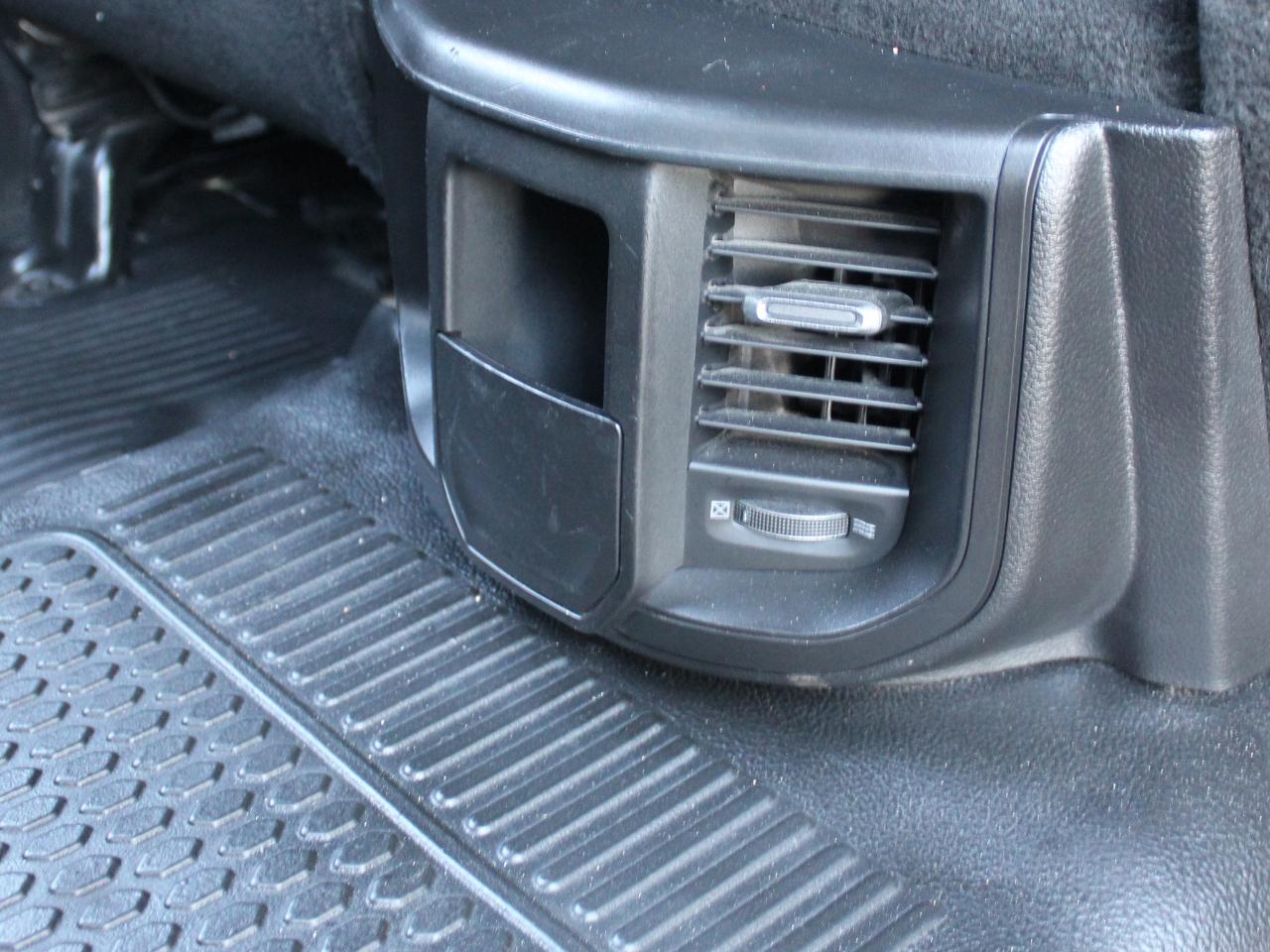 RAM 3500 Tradesman Crew Cab 4WD 2023